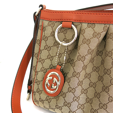Gucci(����) 296834 GG�ΰ� �ڰ��� ������ ���� Ʈ���� ũ�ν��� [�ϻ����] �̹���4 - ���̺��� �߰���ǰ
