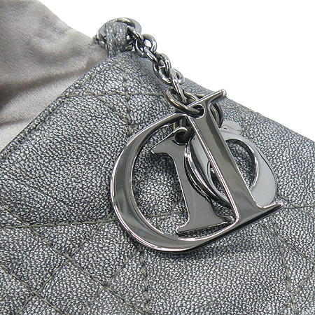 Dior(ũ����î���) MCN44597 LADY DIOR (���̵� ���) ��� �ǹ� ��Ż�� ���� �Ŀ�ġ + ü��ũ�ν���Ʈ�� + �̴ϰſ� �̹���4 - ���̺��� �߰���ǰ