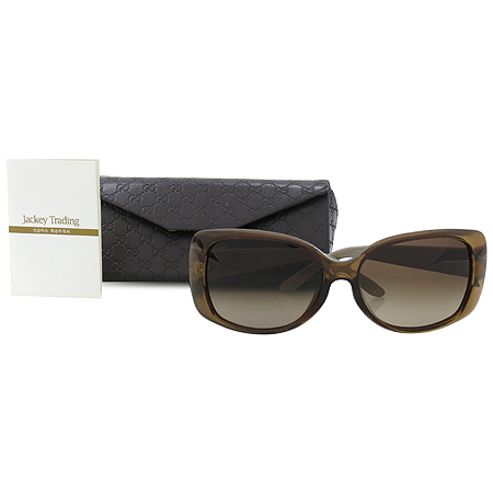 ����  ���۶�