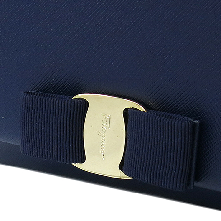 Ferragamo(��󰡸�) 22 B558 ���ǾƳ� ���� ������� ���� ü�� ����� �̹���5 - ���̺��� �߰���ǰ