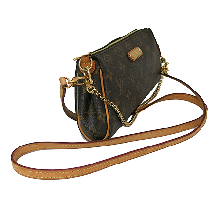 Louis Vuitton(���̺���) M95567 ���׷� ĵ���� ���� Ŭ��ġ 2WAY [�ϻ����] �̹���3 - ���̺��� �߰���ǰ