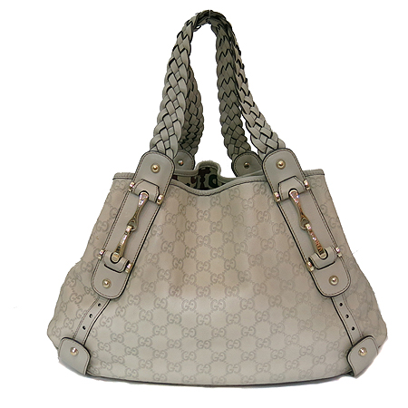 ����  �����