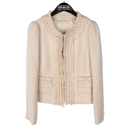 ��  ����