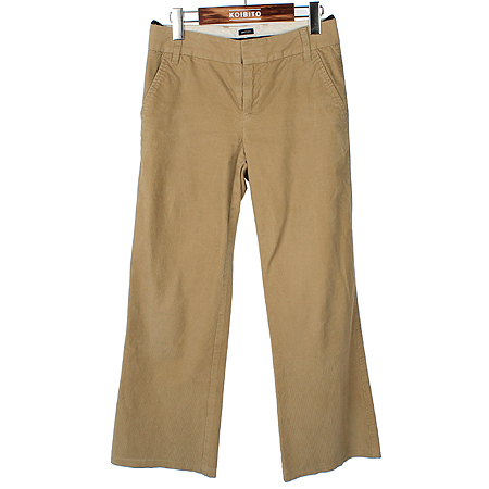 ��  ����