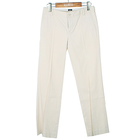 ��  ����