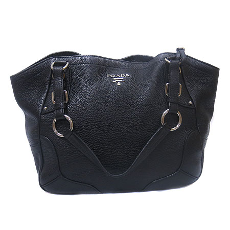 �����  �����