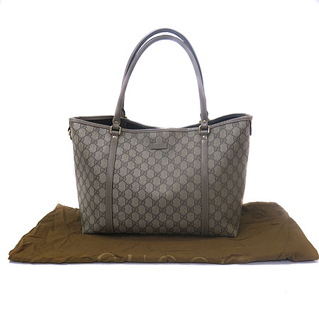 ����  �����