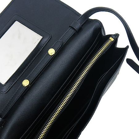 Prada(�����) 1M1361 SAFFIANO METAL NERO ���ǾƳ� ���� ����ΰ� Ŭ��ġ ���� ũ�ν��� �̹���7 - ���̺��� �߰���ǰ