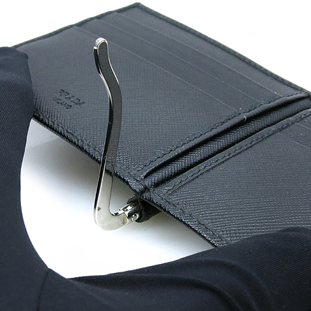 Prada(�����) 2M1077 SAFFIANO NERO ���ǾƳ� ���� �ΰ������� 6ũ����ī�� �Ӵ�Ŭ�� �̹���5 - ���̺��� �߰���ǰ