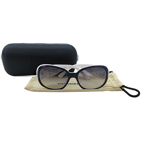 ����  ���۶�