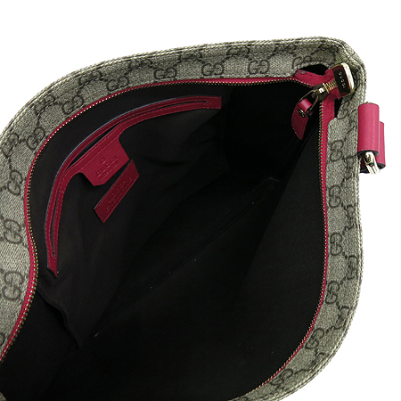 Gucci(����) 201446 KOREA EXCLUSIVE GG�ΰ� PVC ��ũ���� Ʈ���� ũ�ν��� �̹���5 - ���̺��� �߰���ǰ