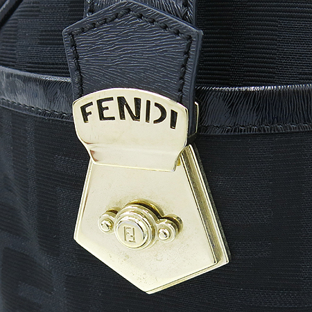 Fendi(���) 8BL104 FF �ΰ� �ڰ��� ������ ��Ʈ�� [��������] �̹���3 - ���̺��� �߰���ǰ