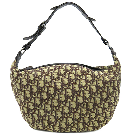 ���  �����