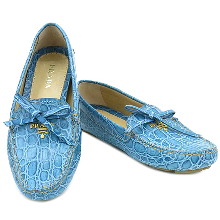 �����  ����