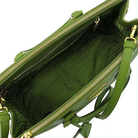 Prada(�����) BN2274 SAFFIANO LUX EDERA ���ǾƳ� ���� īŰ ����ΰ� 2WAY �̹���7 - ���̺��� �߰���ǰ