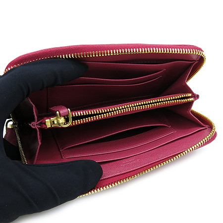 Prada(�����) 1M1157 ���� �ΰ� ��� SAFFIANO METAL(���ǾƳ� ��Ż) ��ũ ���� ¤�� ������ �̹���4 - ���̺��� �߰���ǰ