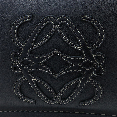 Loewe(�ο���) ��Ƽġ �ΰ� ���� ���� Ŭ��ġ�� ����� �̹���3 - ���̺��� �߰���ǰ