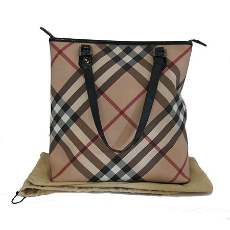 ������  �����