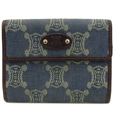 ������  ������