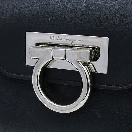 Ferragamo(��󰡸�) 21 4862 ���� ���� ��ġ�� ��� ��Ʈ�� �̹���3 - ���̺��� �߰���ǰ