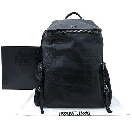 ������  ����