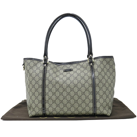 ����  �����