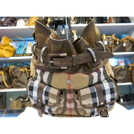 ������  �����