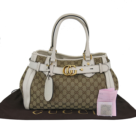 ����  �����