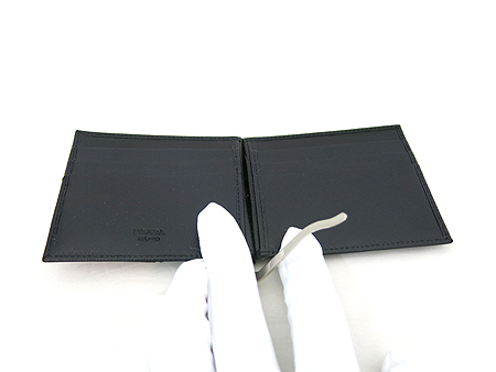 Prada(�����) 2M1077 SAFFIANO NERO ���ǾƳ� ���� �ΰ������� 6ũ����ī�� �Ӵ�Ŭ�� [�ϻ����] �̹���5 - ���̺��� �߰���ǰ