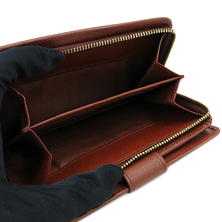 Prada(�����) 1M1225 ���� �ΰ� ��� ���ǾƳ� ������ [�б�������] �̹���2 - ���̺��� �߰���ǰ