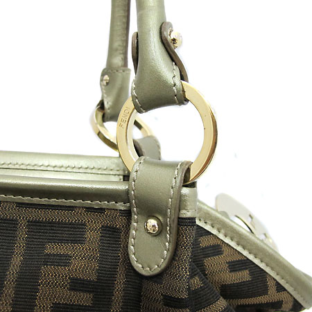 Fendi(���) 8BH186 FF �ΰ� ��ī �к긯 �� ����� [��õ ������] �̹���4 - ���̺��� �߰���ǰ