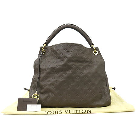 ���̺��� �������� ��ġ MM 