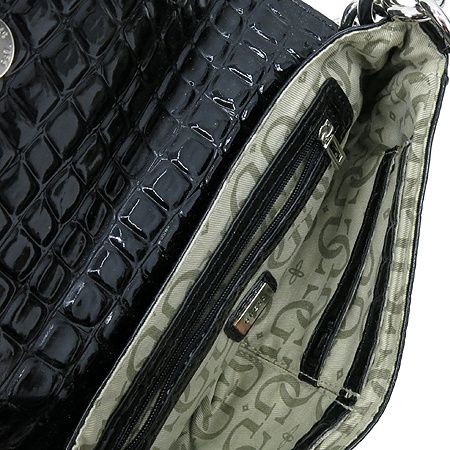 Guess(�Խ�) ���� �ΰ� ��� ũ��Ŀ���� ����  �Ŀ�ġ�� ����� �̹���5 - ���̺��� �߰���ǰ