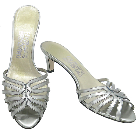 ��󰡸�  ����