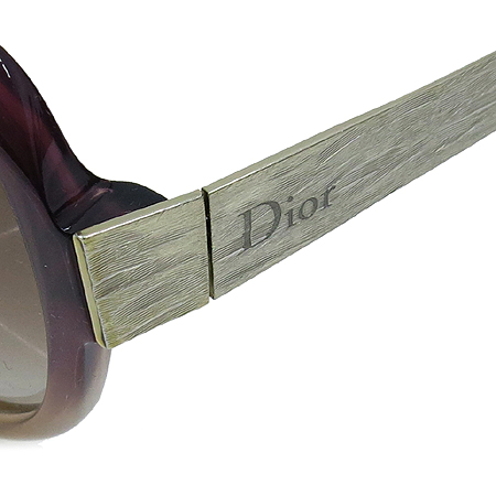 Dior(ũ����î���) SOIE2 4TVFM ����� ��Ż �̴ϼ� �ΰ� �׶��̼� ���� ���۶� [�뱸�ݿ��纻��] �̹���4 - ���̺��� �߰���ǰ