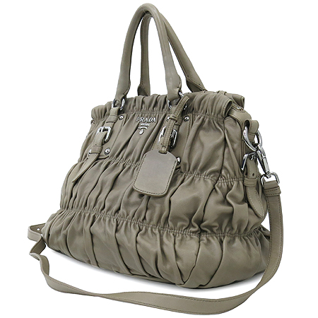 Prada(�����) BN1336 NAPPA (�簡��) ������ ��Ʈ�� + ��� ��Ʈ�� �̹���3 - ���̺��� �߰���ǰ