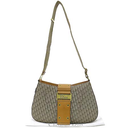 ���  �����