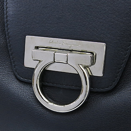 Ferragamo(��󰡸�) 21 5356 ���� �÷� ���� ���� ��ġ�� ��� ����� �̹���4 - ���̺��� �߰���ǰ