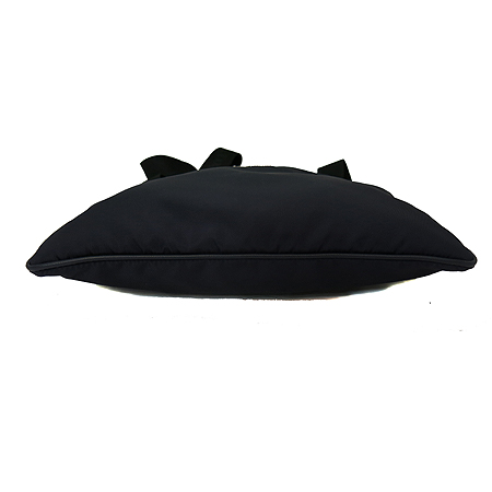 Prada(�����) VA053M ���̺� �к긯 �ﰢ �ΰ� ��� ũ�ν��� [�ϻ����] �̹���4 - ���̺��� �߰���ǰ