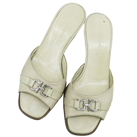 Ferragamo(��󰡸�) ������ ���� ���� ��ġ�� �ΰ� ��� ������ ���� �̹���5 - ���̺��� �߰���ǰ