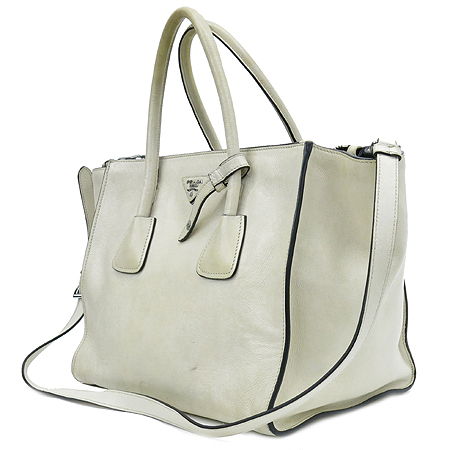 Prada(�����) BN2619 GRACE CALF TALCO �׷��̽� ī�� ���̺��� ����ΰ� �� ¤�� 2WAY �̹���2 - ���̺��� �߰���ǰ
