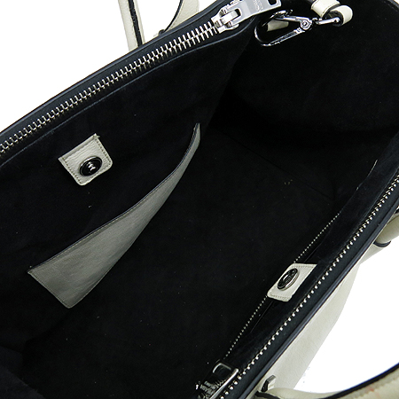 Prada(�����) BN2619 GRACE CALF TALCO �׷��̽� ī�� ���̺��� ����ΰ� �� ¤�� 2WAY �̹���6 - ���̺��� �߰���ǰ