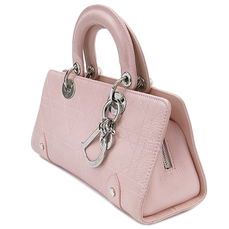 Dior(ũ����î���) ��ũ���� ��� ����ΰ� �̴� ��Ʈ�� �̹���2 - ���̺��� �߰���ǰ