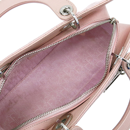 Dior(ũ����î���) ��ũ���� ��� ����ΰ� �̴� ��Ʈ�� �̹���4 - ���̺��� �߰���ǰ