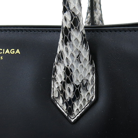 Balenciaga(�߷��þư�) 347235 AU91J 1592 �е�� �������� ��� �ΰ������� ������ �ڵ� 2WAY �̹���5 - ���̺��� �߰���ǰ