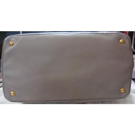 Prada(�����) BN2103 ��Ʈ �� ��� �׷��� ���͹� �̹���3 - ���̺��� �߰���ǰ