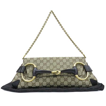 ����  �����