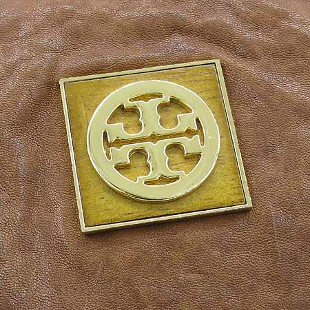 TORY BURCH(�丮��ġ) TB1A9D35LC �Ƹ��� �ΰ� ���� ���� LOUISA ü�� ũ�ν��� �̹���4 - ���̺��� �߰���ǰ