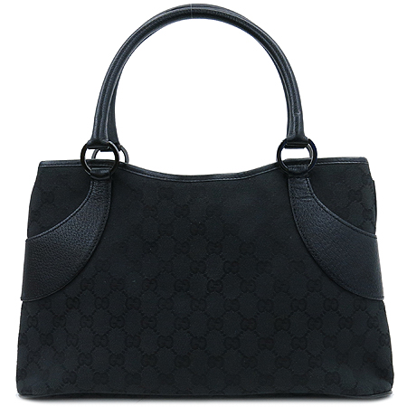 ����  �����