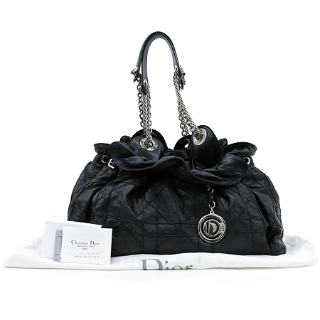 ���  �����